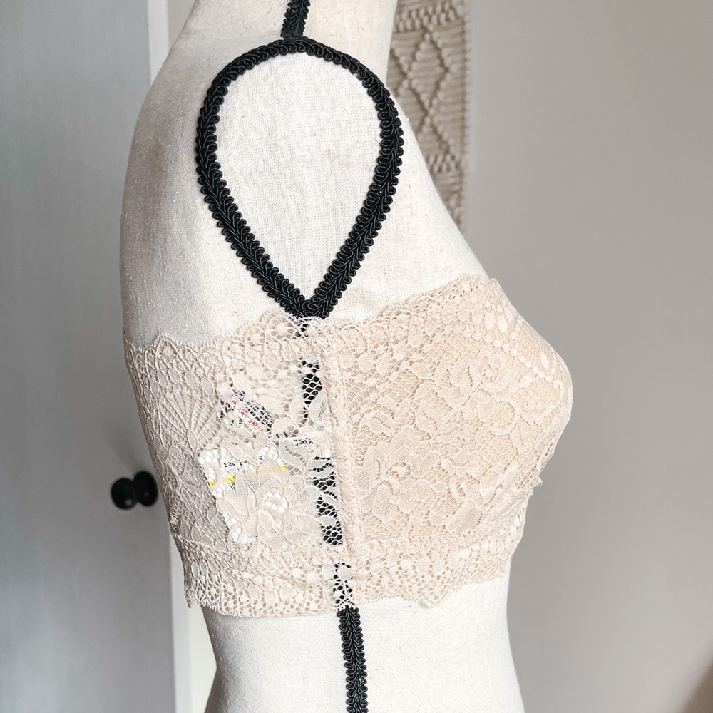 🪴Free People Lacey Looks Bandeau Nude - Picture 2 of 4